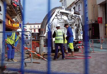 image : photo travaux place Charles de Gaulle Mont de Marsan mars 2011