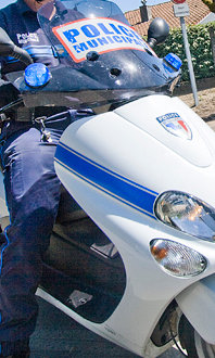 image : scooter de la police municipale