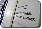image-lien : photo panneau salle du Conseil et salle des mariages et lien vers page le Conseil municipal